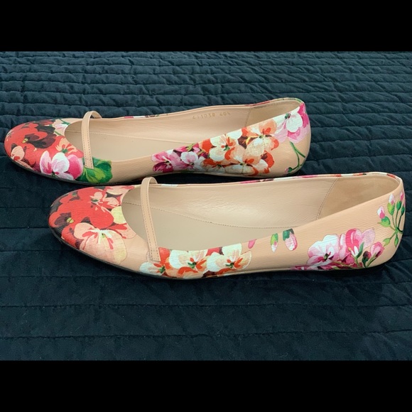 Gucci Shoes - Gucci Bloom Flats size 40 1/2
